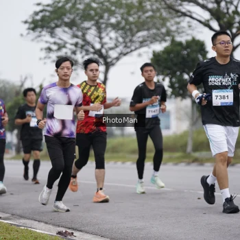 Runner Photo 3576747