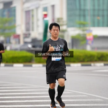 Runner Photo 3576755