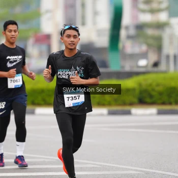 Runner Photo 3576795