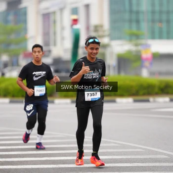 Runner Photo 3576810