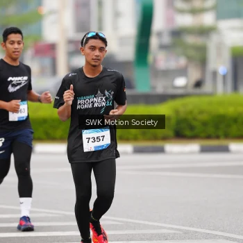 Runner Photo 3576813