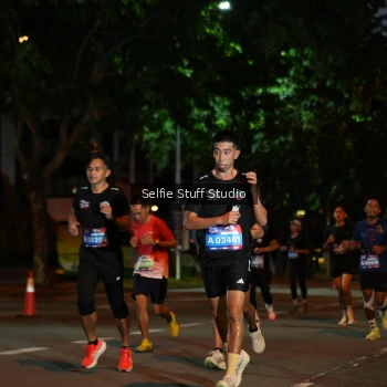 Runner Photo 3576834