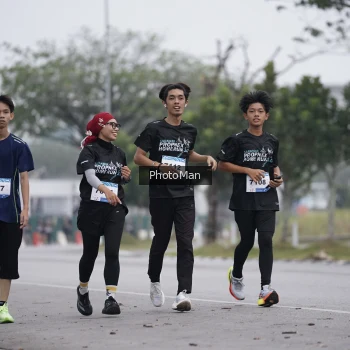 Runner Photo 3576893