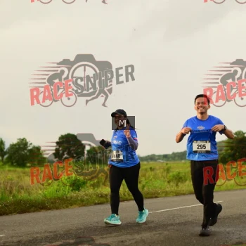 Runner Photo 358018