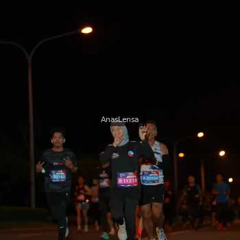 Runner Photo 3581565
