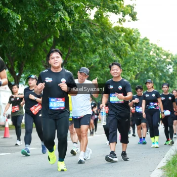 Runner Photo 3581589