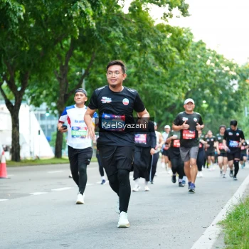Runner Photo 3581721