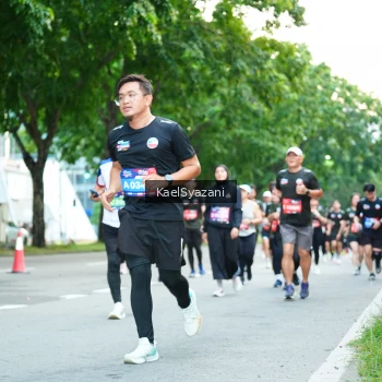 Runner Photo 3581724