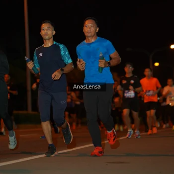 Runner Photo 3581729