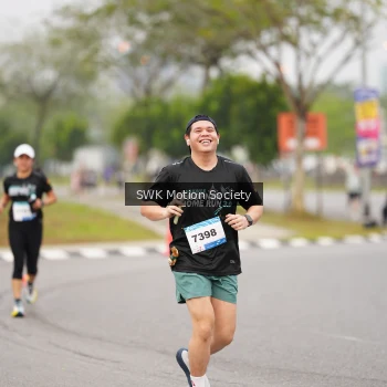 Runner Photo 3581743