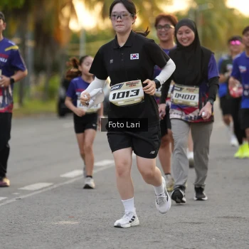 Runner Photo 3582001