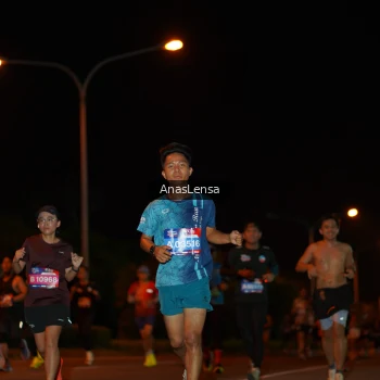 Runner Photo 3582085