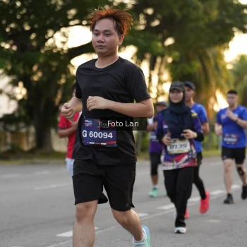 Runner Photo 3582800