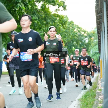 Runner Photo 3583030