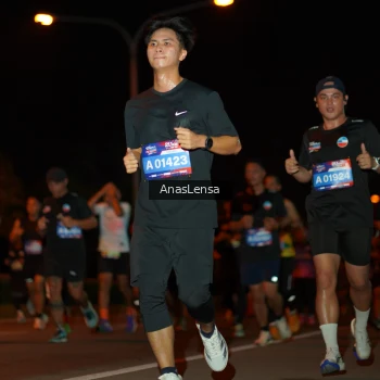 Runner Photo 3583100