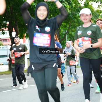 Runner Photo 3583113
