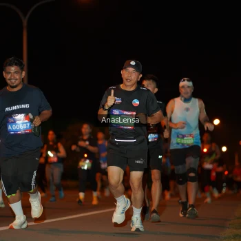 Runner Photo 3583553