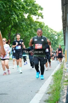 Runner Photo 3583600
