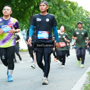 Runner Photo 3583710