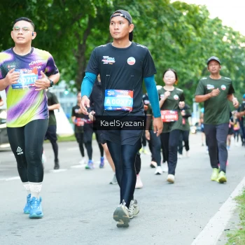 Runner Photo 3583714