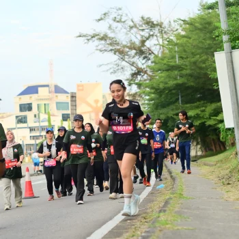 Runner Photo 3583718