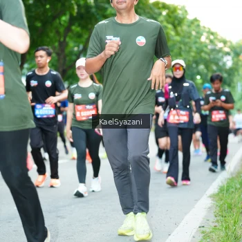Runner Photo 3583730