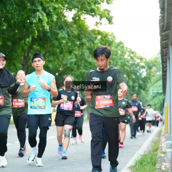 Runner Photo 3583753