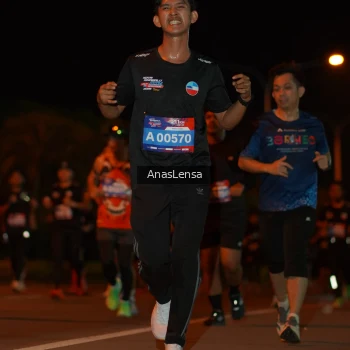 Runner Photo 3583789