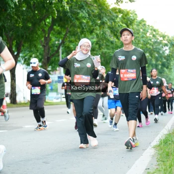 Runner Photo 3583884