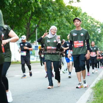 Runner Photo 3583890