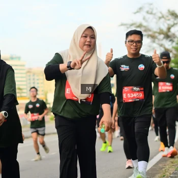 Runner Photo 3583907