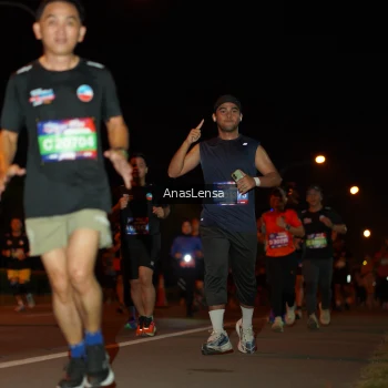 Runner Photo 3583910