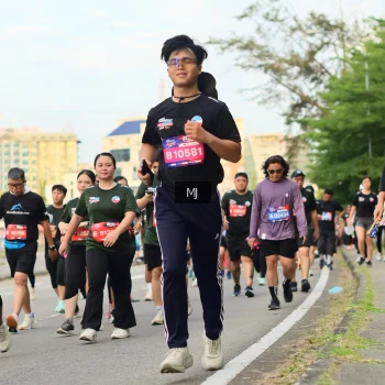 Runner Photo 3584017
