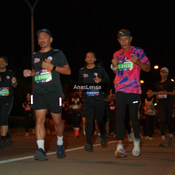 Runner Photo 3584063