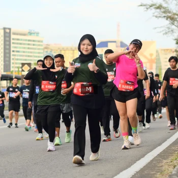 Runner Photo 3584073