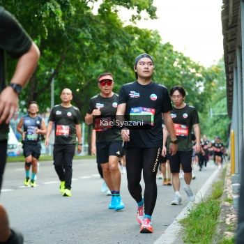 Runner Photo 3584118
