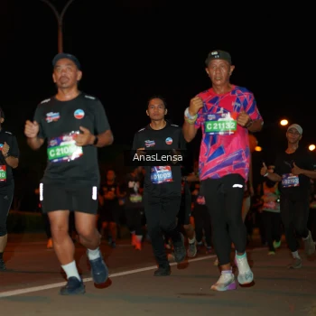Runner Photo 3584124