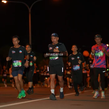 Runner Photo 3584143