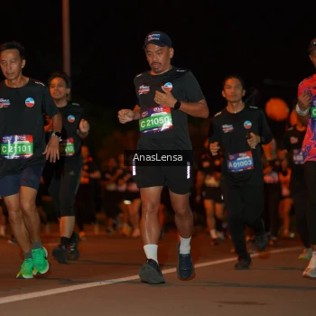 Runner Photo 3584144