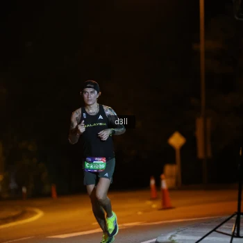 Runner Photo 3584213