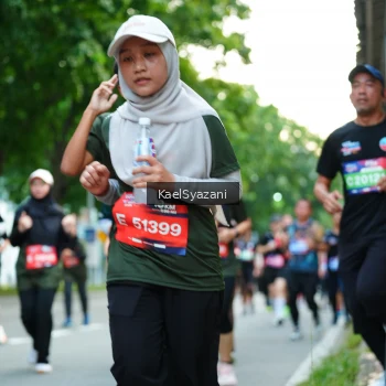Runner Photo 3584326