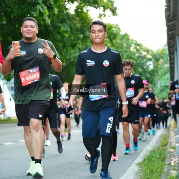 Runner Photo 3584357
