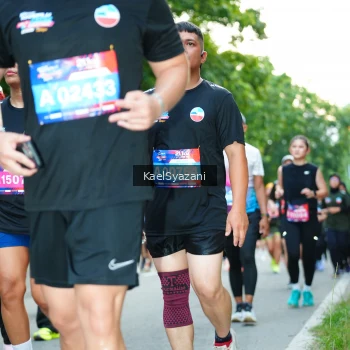 Runner Photo 3584365