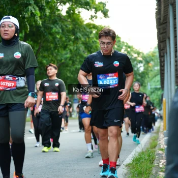 Runner Photo 3584366
