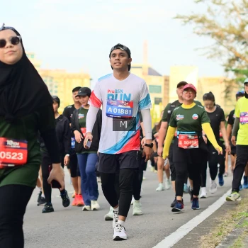Runner Photo 3584400