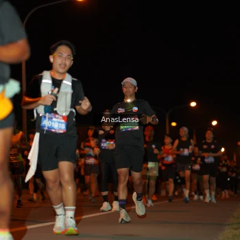 Runner Photo 3584470