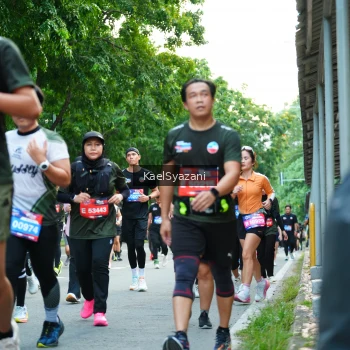 Runner Photo 3584474