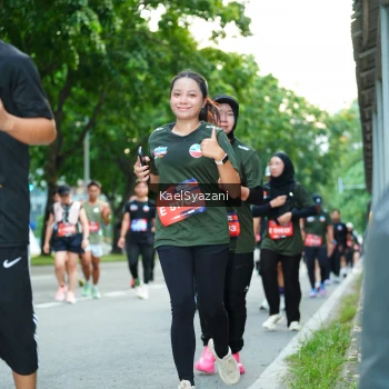 Runner Photo 3584506