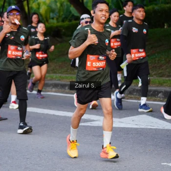 Runner Photo 3584514