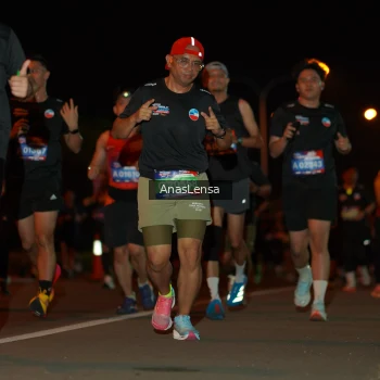 Runner Photo 3584591